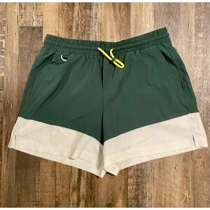 Telluride hiking shorts, Green and White, rip stop material, large